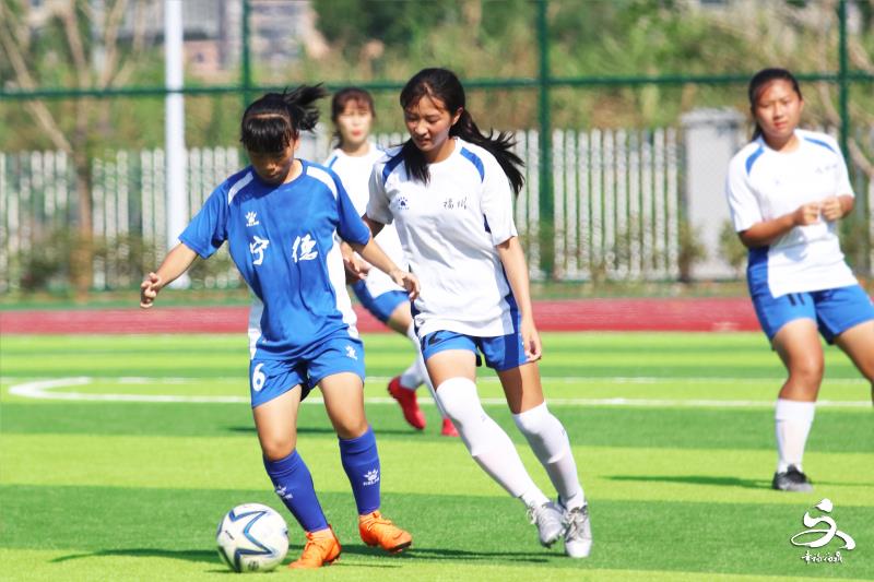 省運(yùn)會青少年足球女甲組第三輪比賽結(jié)束，寧德隊6:0勝福州隊