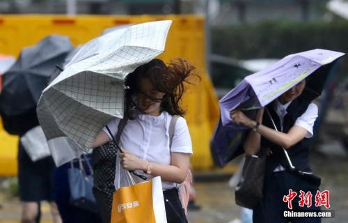 冷空氣將致中東部氣溫跳水 北方地區(qū)加速“入秋”