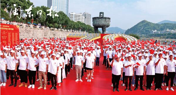 福鼎：百企匠心 禮獻(xiàn)新中國(guó)70華誕