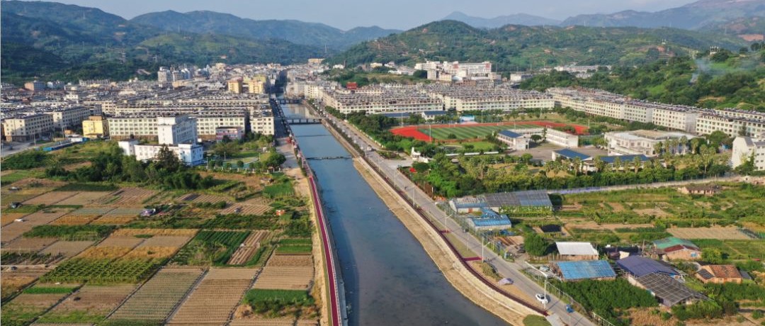 來，左邊跟我一起去前岐，在你右邊看看“新”福東溪~