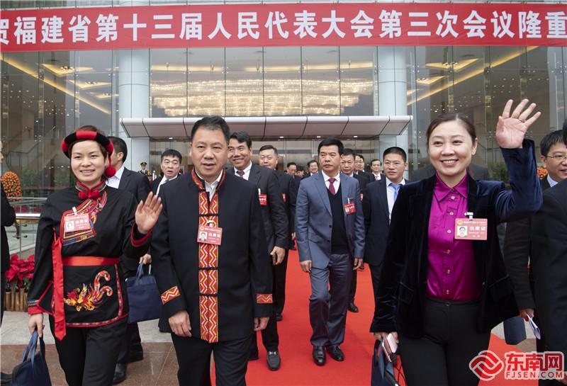 奮力譜寫新福建建設(shè)新篇章 ——寫在省人大代表走出福建會堂之際