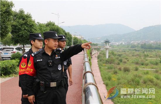 福鼎“暖心”民警“走紅”網絡 流動警力筑起群眾“平安墻”