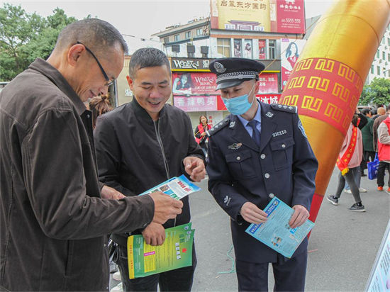 太姥山鎮(zhèn)：普法“集市”亮點(diǎn)頻出，推動平安建設(shè)走深走實(shí)