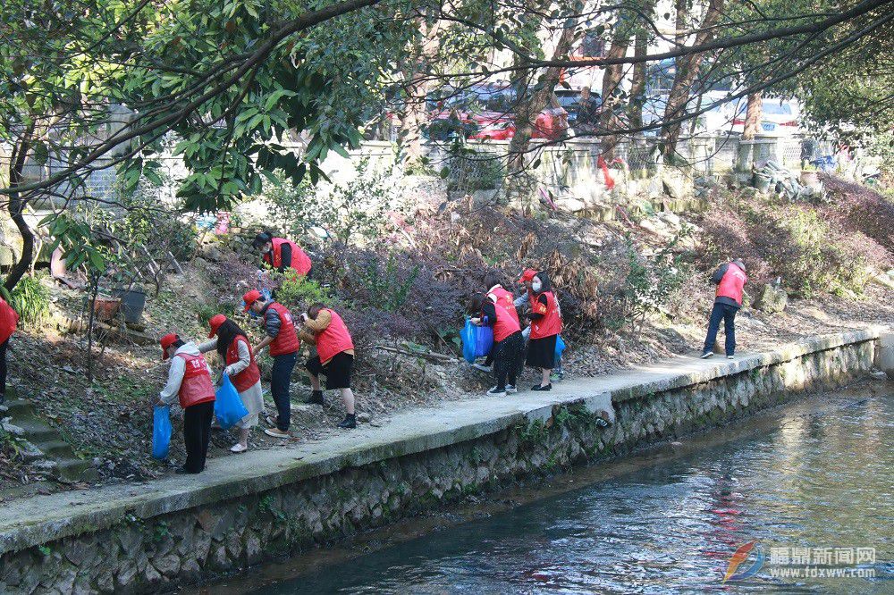 桐山：推進(jìn)河道整治 美化人居環(huán)境