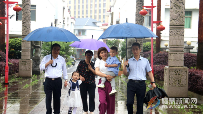 全國(guó)五好家庭｜王周齊家庭：用理解與奉獻(xiàn)鑄就“五好家庭”